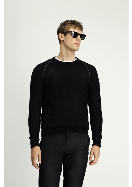 Bisiklet Yaka Regular Fit Desenli Triko Kazak