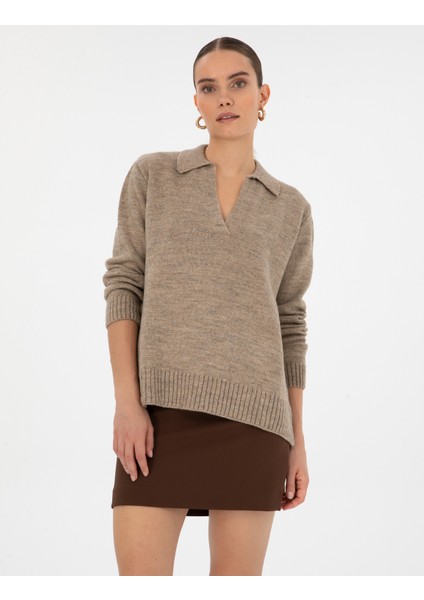 Kadın Bej Comfort Fit Polo Yaka Kazak 50317226-VR011