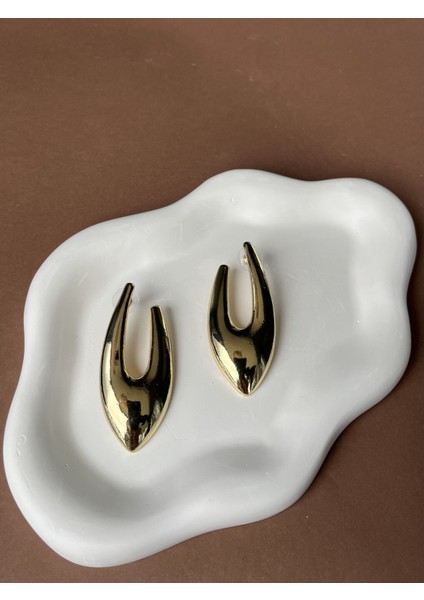 V Desen Altın Renkli Büyük Küpe fırsatları