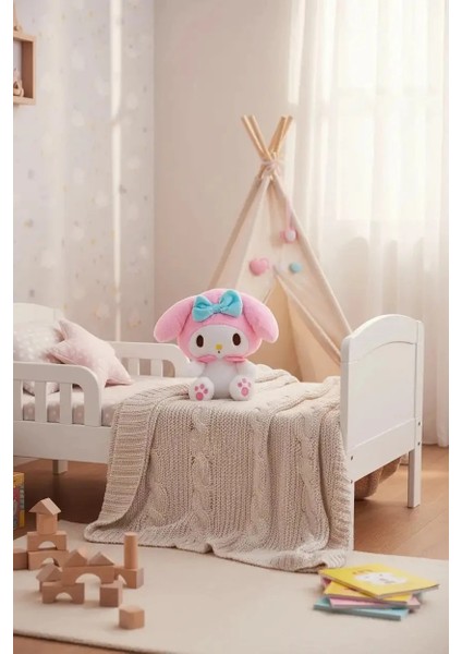 Sanrio Lisanslı Oturan Peluş Oyuncak (26 Cm) - My Melody