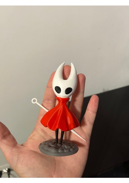 hornet Koleksiyon Figürü – Kırmızı Pelerinli Dekoratif Biblo fırsatları
