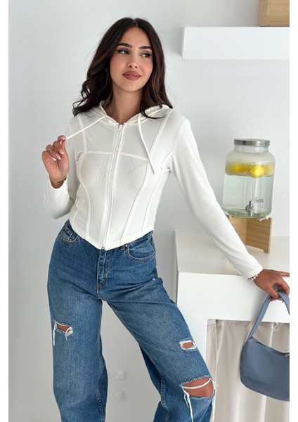 Kadın Fermuarlı Body – Minimal & Şehirli Stil fiyatları