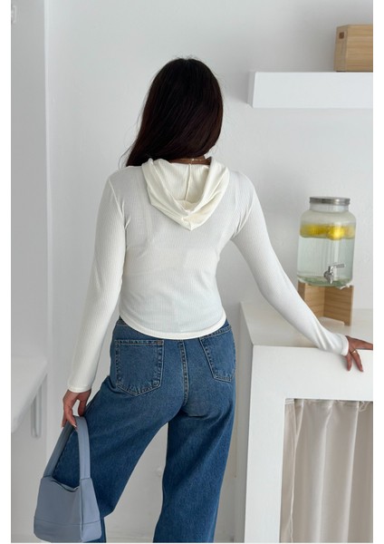 Kadın Fermuarlı Body – Minimal & Şehirli Stil