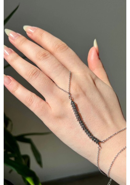 V Tasarım Çavuş Model Zirkon Taşlı Kararmaz Renk Atmaz Kadın Şahmeran fırsatları