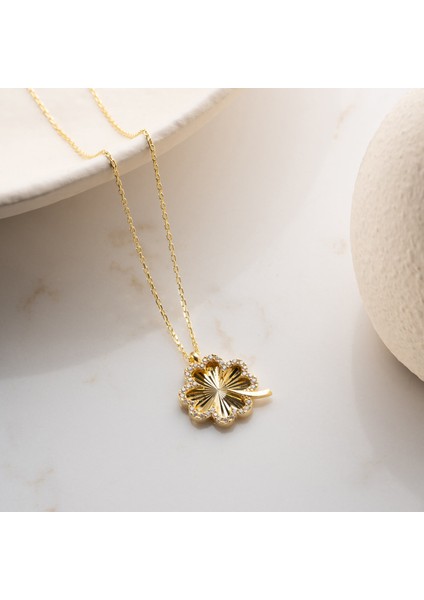 925 Ayar Gümüş Dokulu ve Taşlı Yonca Kolye fiyatları