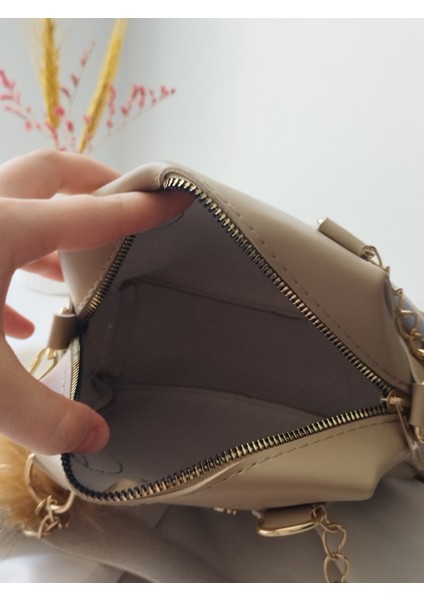Mini Model Puf Charm Detaylı Deri Bej Kadın El, Omuz, Çapraz Çanta modelleri