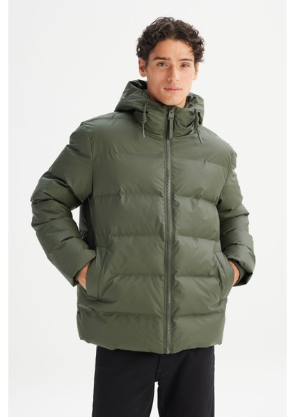Regular Fit Normal Kesim Kapüşonlu Cepli Puffer Şişme Mont modelleri