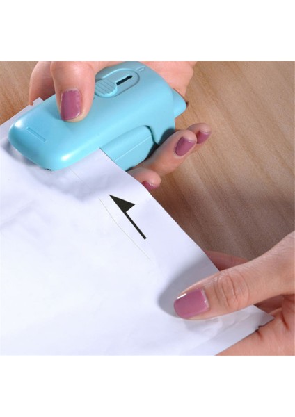 2 Adet Mini Poşet Kapatma Makinesi 2'si 1 Arada Elde Taşınabilir Poşet Kapatma Makinesi Isı Mühürleme ve Kesici Taşınabilir Atıştırmalıklar Plastik Poşet Gıda Depolama Için (Yurt Dışından) indirimleri