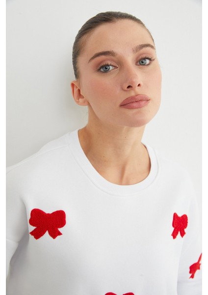 3 Iplik Fiyonk Nakışlı Oversize Sweatshirt fiyatları