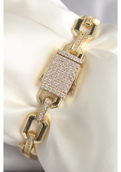 Pirinç Gold Renk Zirkon Taş Detaylı Kare Zincir Model Xuping Vıp Exculusive Seri Kadın Bileklik