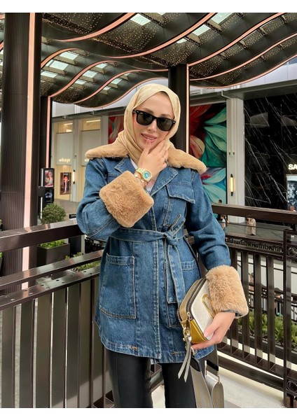 Kadın Kemerli Kürk Detaylı Kot Mavi Ceket