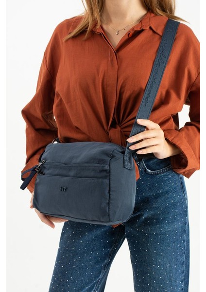 Kadın Postacı Çanta 26*23 cm Hafif Poliamid Su Itici Yumuaş Kumaş Çapraz Askılı Omuz Çantası fiyatları