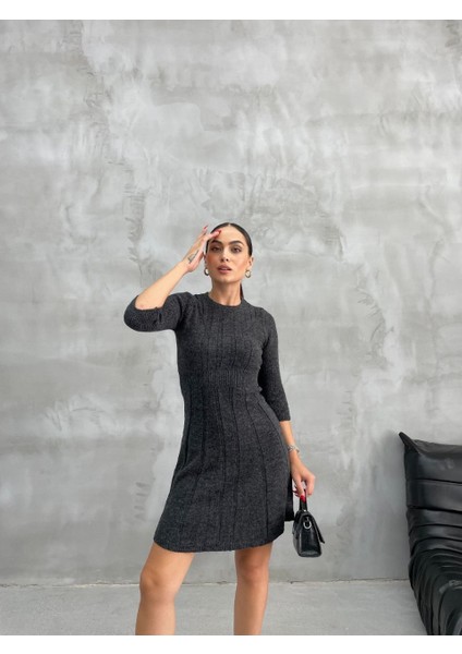 Bisiklet Yaka Yarım Kol Triko Elbise