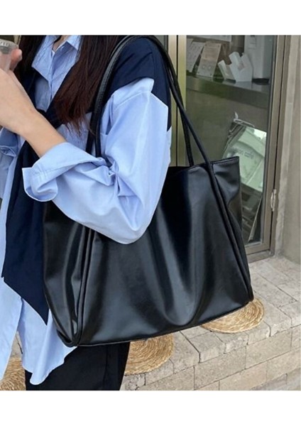 Basic Model Büyük Boy Kadın Omuz ve Kol Çantası