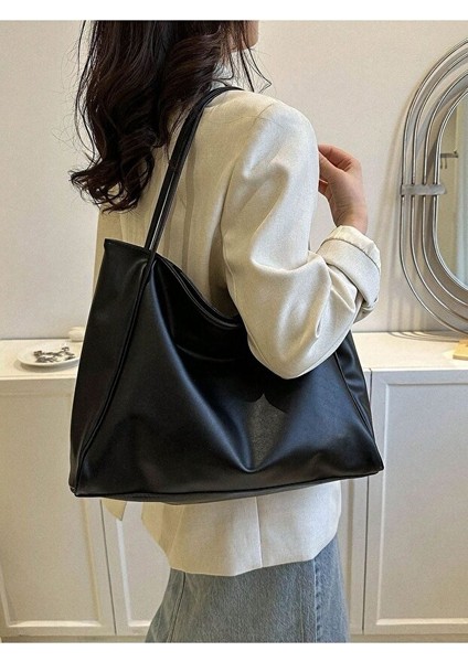 Basic Model Büyük Boy Kadın Omuz ve Kol Çantası modelleri