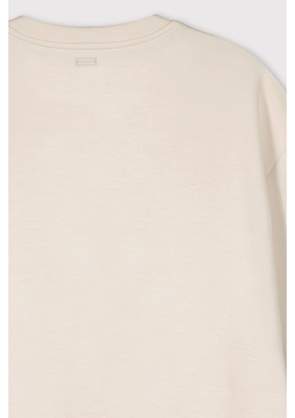 Yırtmaçlı Loose Fit Modal T-Shirt