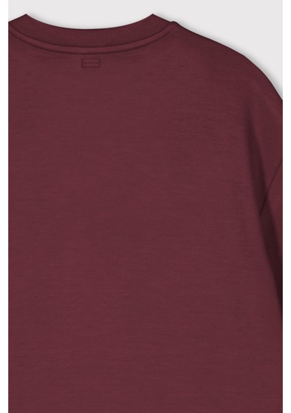 Yırtmaçlı Loose Fit Modal T-Shirt