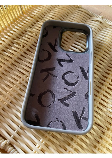 Darbeye Dayanıklı İPhone 16 Pro Uyumlu Telefon Kılıfı Parmak Izi Tutmaz Özellik ,Gri Renk modelleri