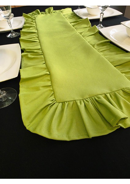 Etrafı Fırfırlı Runner - Sıvı Itici Özlliğe Sahip