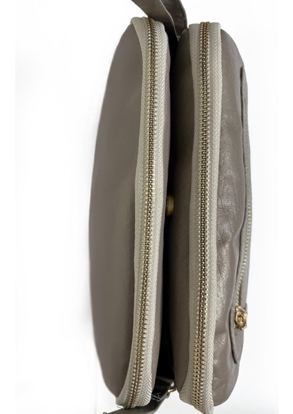 Hakiki Deri Üç Bölmeli Ayarlanabilir Uzun Askılı Çapraz Kadın Omuz Çantası Büyük Boy modelleri