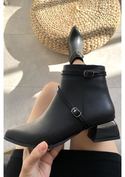 Siyah Cilt 4 cm Kalın Galvaniz Topuklu Bantlı Şık Günlük Kadın Bot TMD2024801