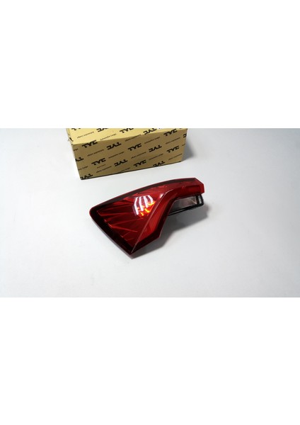 Skoda Scala 2019-2025 Stop LED Lambası Dış Sol Tyc