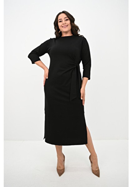 Kadın Büyük Beden Bel Bağlama Detaylı Siyah Elbise Şık ve Rahat Stil