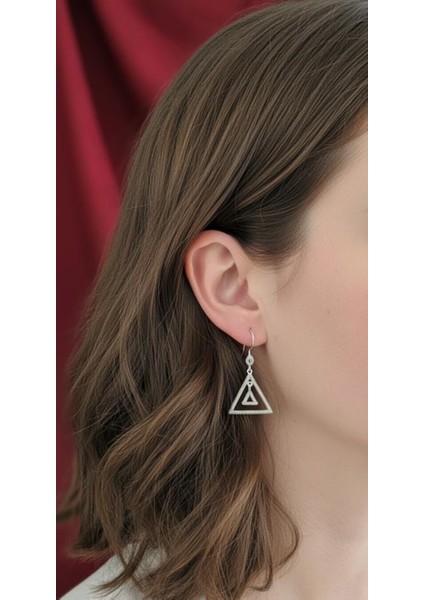 Üçgen 925 Ayar Gümüş Sallantılı Küpe El Işçiliği Telkari