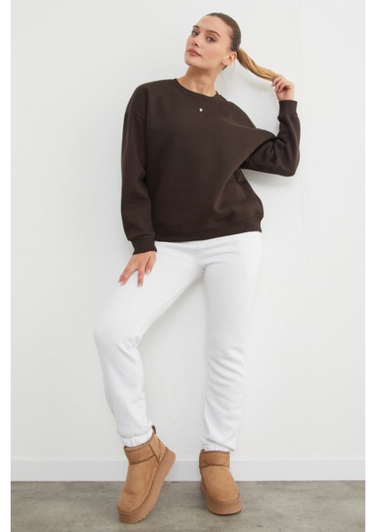 3 Iplik Taşlı Kalp Detaylı Oversize Sweatshirt modelleri
