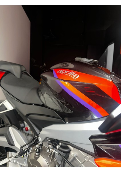 APRİLİA TUONO-660/FACTORY 2025 YAN DEPO KORUMA 6D KARBON TANK PAD