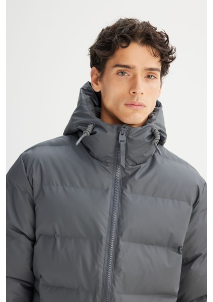 Regular Fit Normal Kesim Kapüşonlu Cepli Şişme Puffer Mont indirimleri