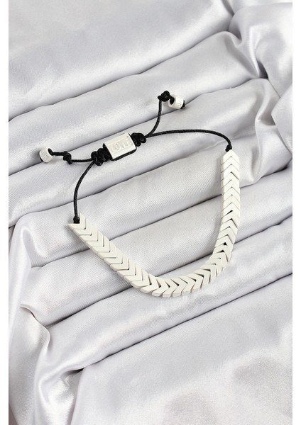 Pirinç Asansörlü Beyaz Juju Kadın Bileklik