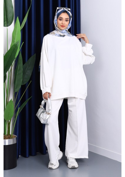 Ekru Iki Iplik Oversize Pantolonlu Takım modelleri