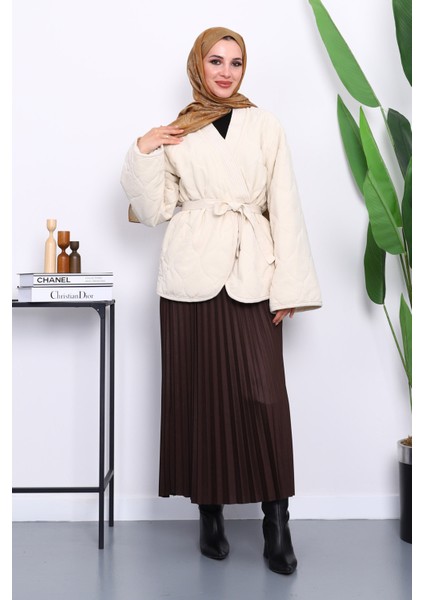 Krem Kapitone Kuşaklı Astarlı Ceket fiyatları