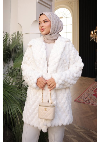 Ekru Yakalı Çift Cepli Kürk Kaban modelleri