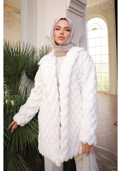 Ekru Yakalı Çift Cepli Kürk Kaban fırsatları