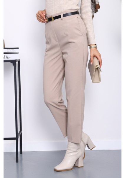 Taş Kemerli Önü Pensli Havuç Kumaş Pantolon fırsatları