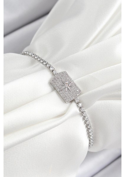 Pirinç Zirkon Taşlı Kutup Yıldızı Model Gümüş Renk Asansörlü Kadın Bileklik