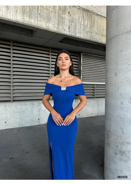 Esnek Krep Kumaş Fiyonk Yaka Ön Taş Detaylı Abiye Elbise Saks 583322 fiyatları