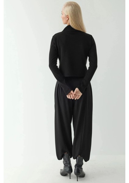 Kadın Asimetrik Turtleneck Triko Kazak Black