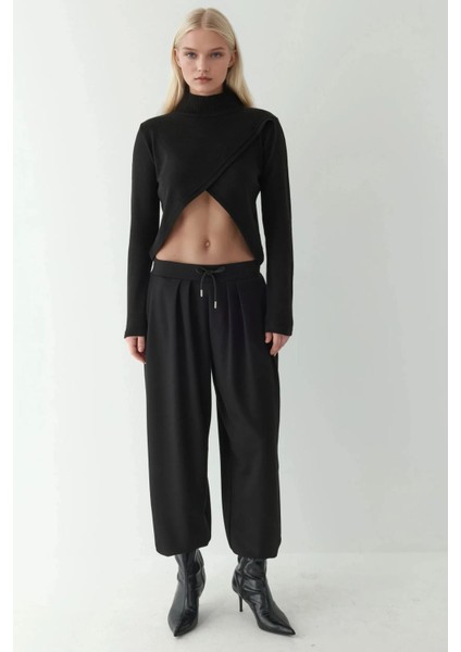 Kadın Asimetrik Turtleneck Triko Kazak Black