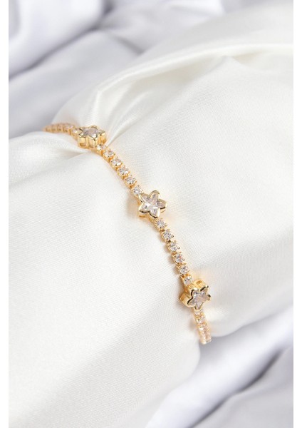 Pirinç Zirkon Taşlı Yıldız Model Gold Renk Asansörlü Kadın Bileklik