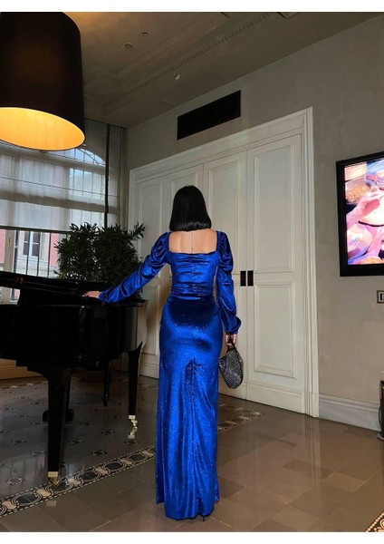 Tek Göğüs Taşlı Simli Kadife Abiye Elbise Saks 583116 modelleri