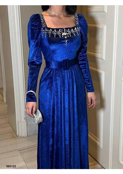 Esnek Simli Kadife Kare Yaka Taş ve Kemer Detaylı Abiye Elbise 583122 Saks fırsatları