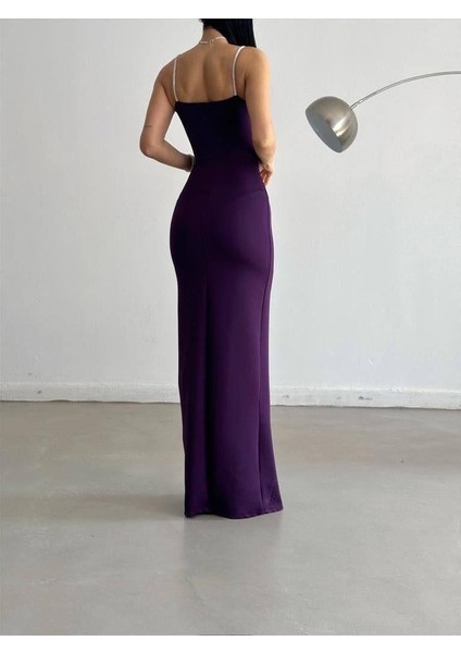 Scuba Kumaş Göğüs Dekolte ve Yırtmaç Detaylı Taş Tasarımlı Askılı Elbise 582513 Mor fiyatları