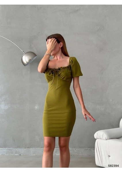 Madonna Yaka Ithal Krep Kumaş Fıstık Yeşil 582394