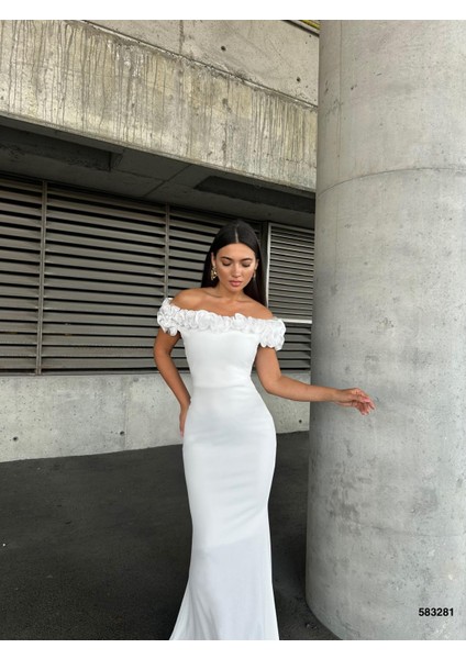 Esnek Krep Kumaş Ön Gül Detaylı Abiye Elbise 583281 Beyaz fiyatları