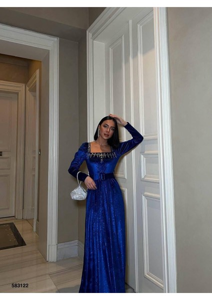 Esnek Simli Kadife Kare Yaka Taş ve Kemer Detaylı Abiye Elbise 583122 Saks fiyatları