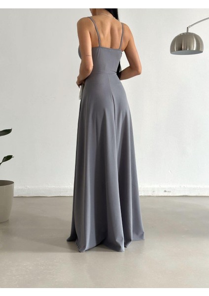 Esnek Kumaş Ip Askılı Yırtmaç Detaylı Uzun Abiye ve Mezuniyet Elbisesi Gri 582189 fırsatları