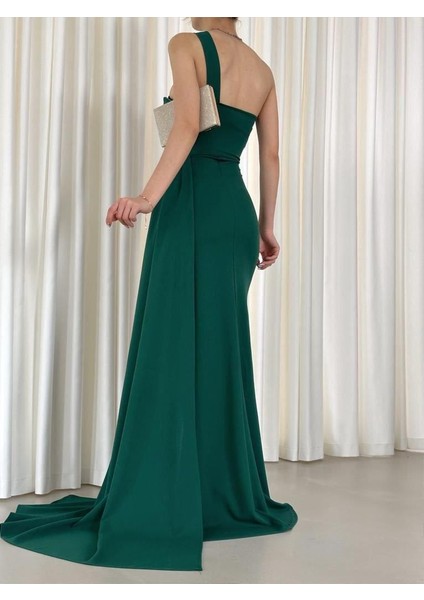 Diva Kuyruklu Yırtmaçlı Abiye Zümrüt 582475 fiyatları